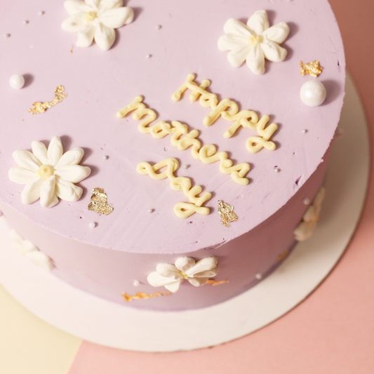 Lilac Daisy Cake