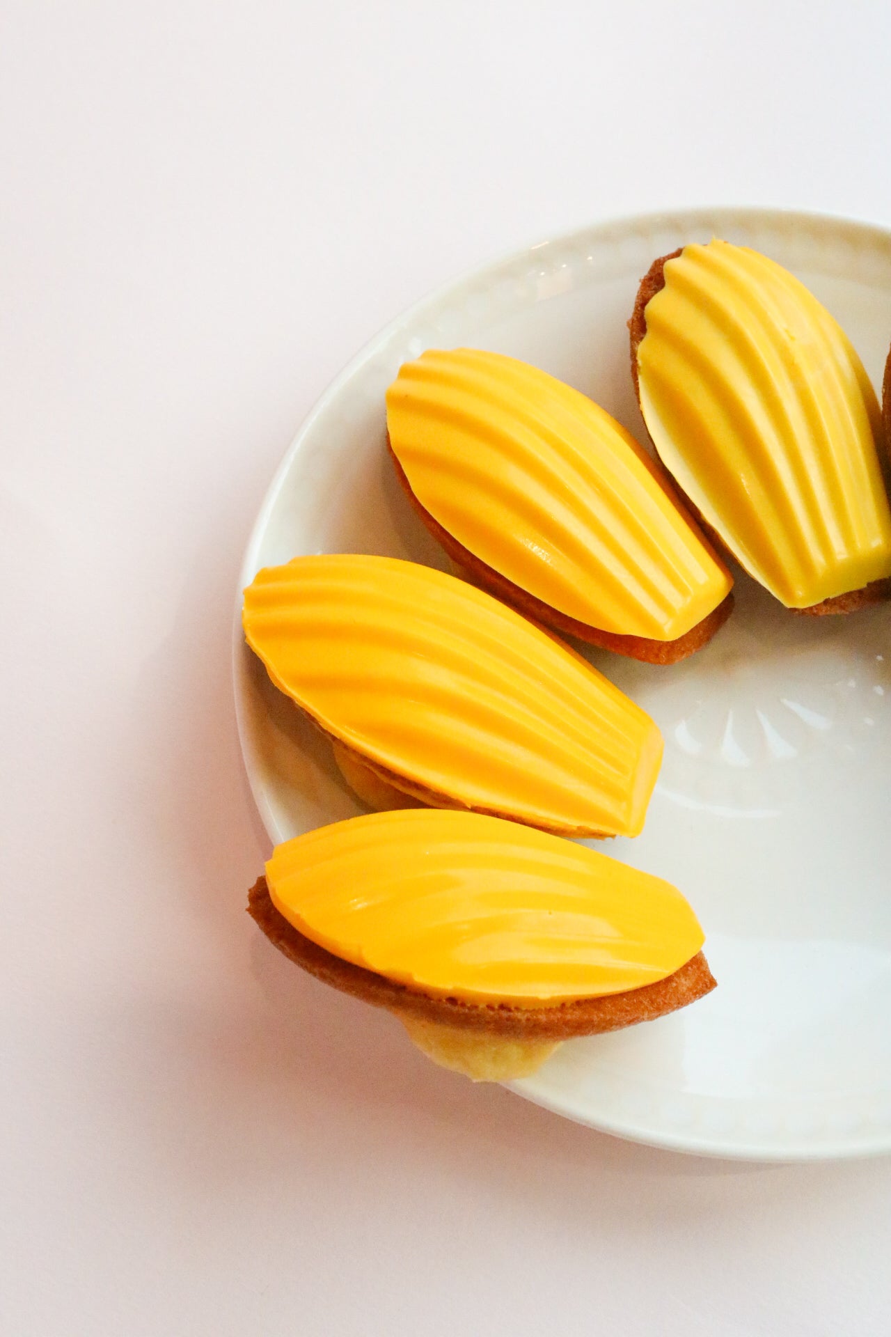 Madeleine (Custom Colors)