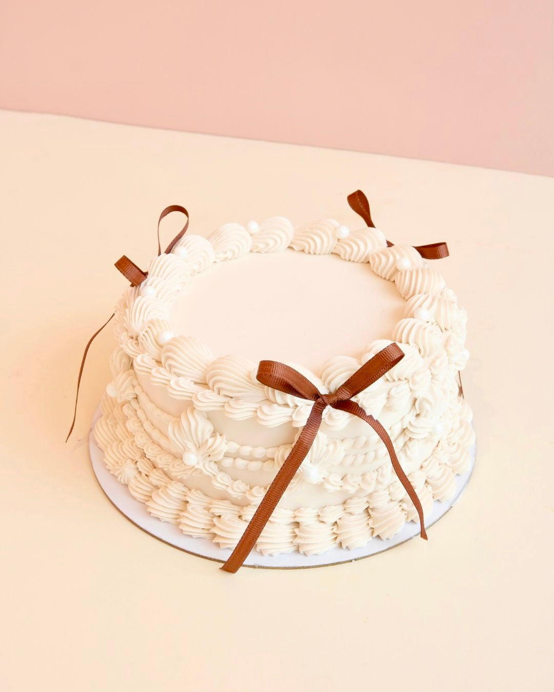Neutrals Vintage Cake