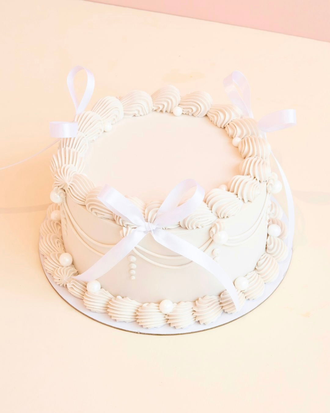 White Ribbon Vintage Cake