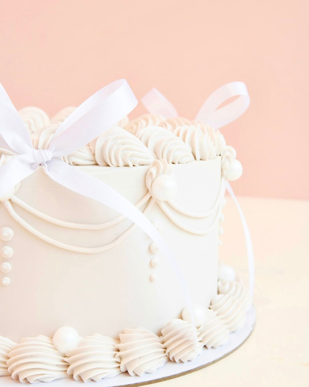 White Ribbon Vintage Cake
