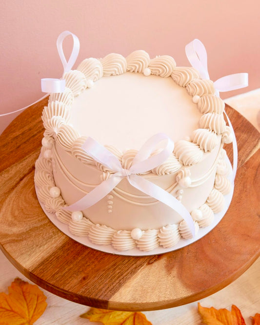 White Ribbon Vintage Cake