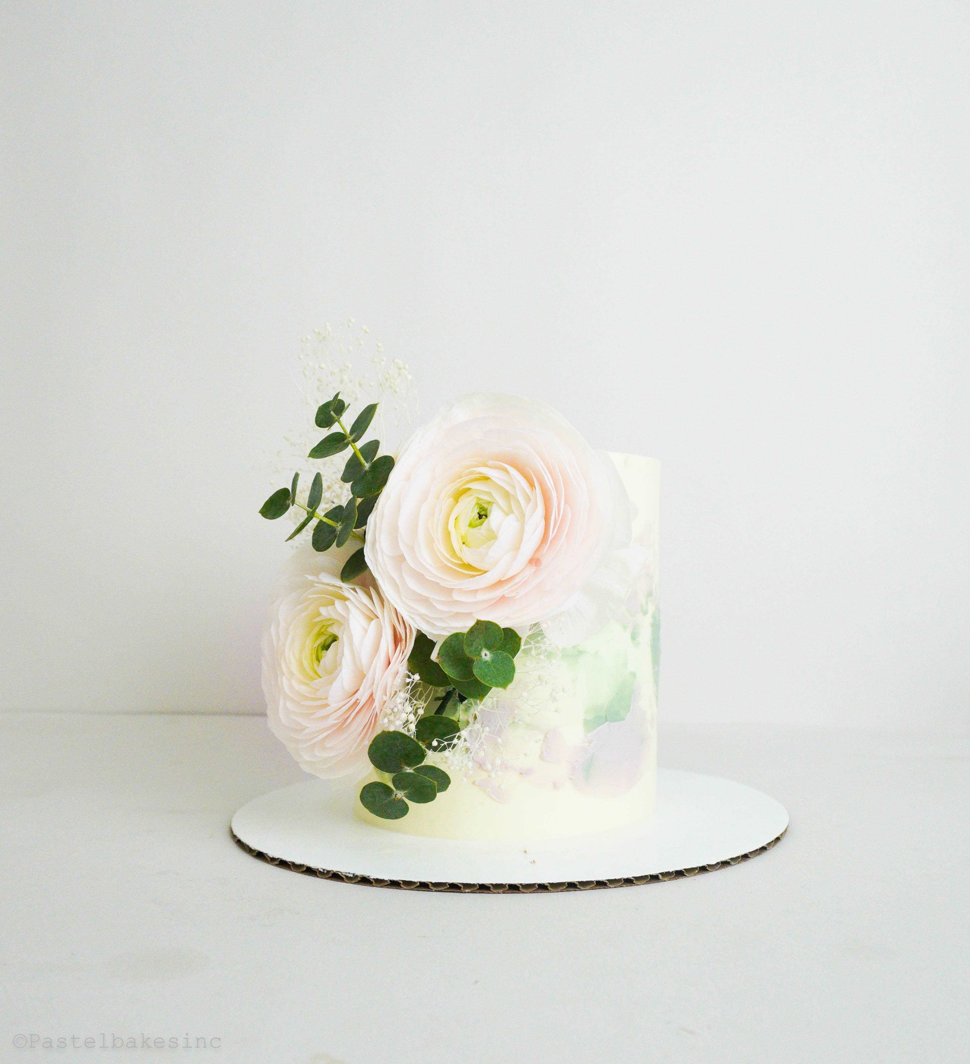 Custom Cake/Cupcake Design.