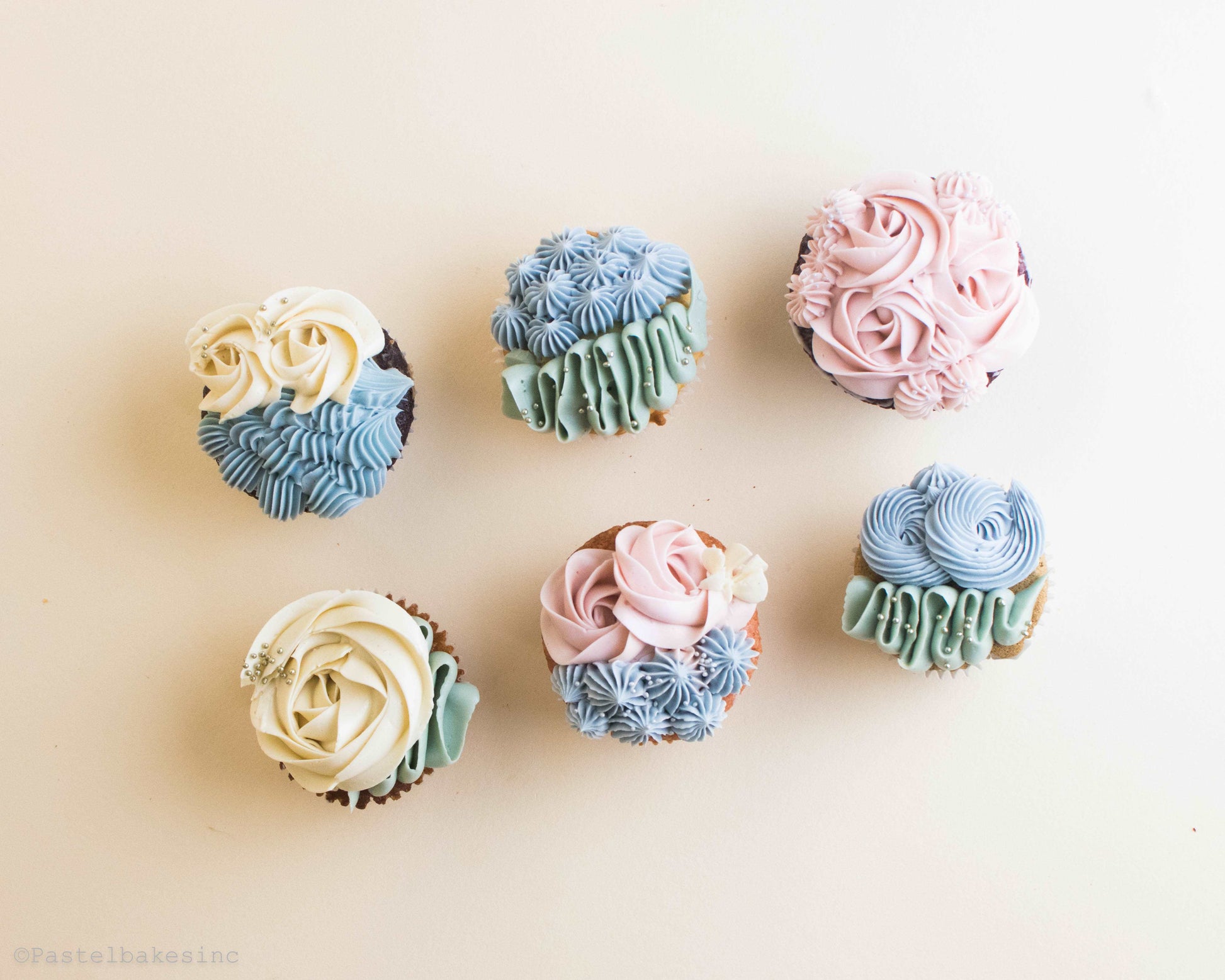 Custom Cake/Cupcake Design.