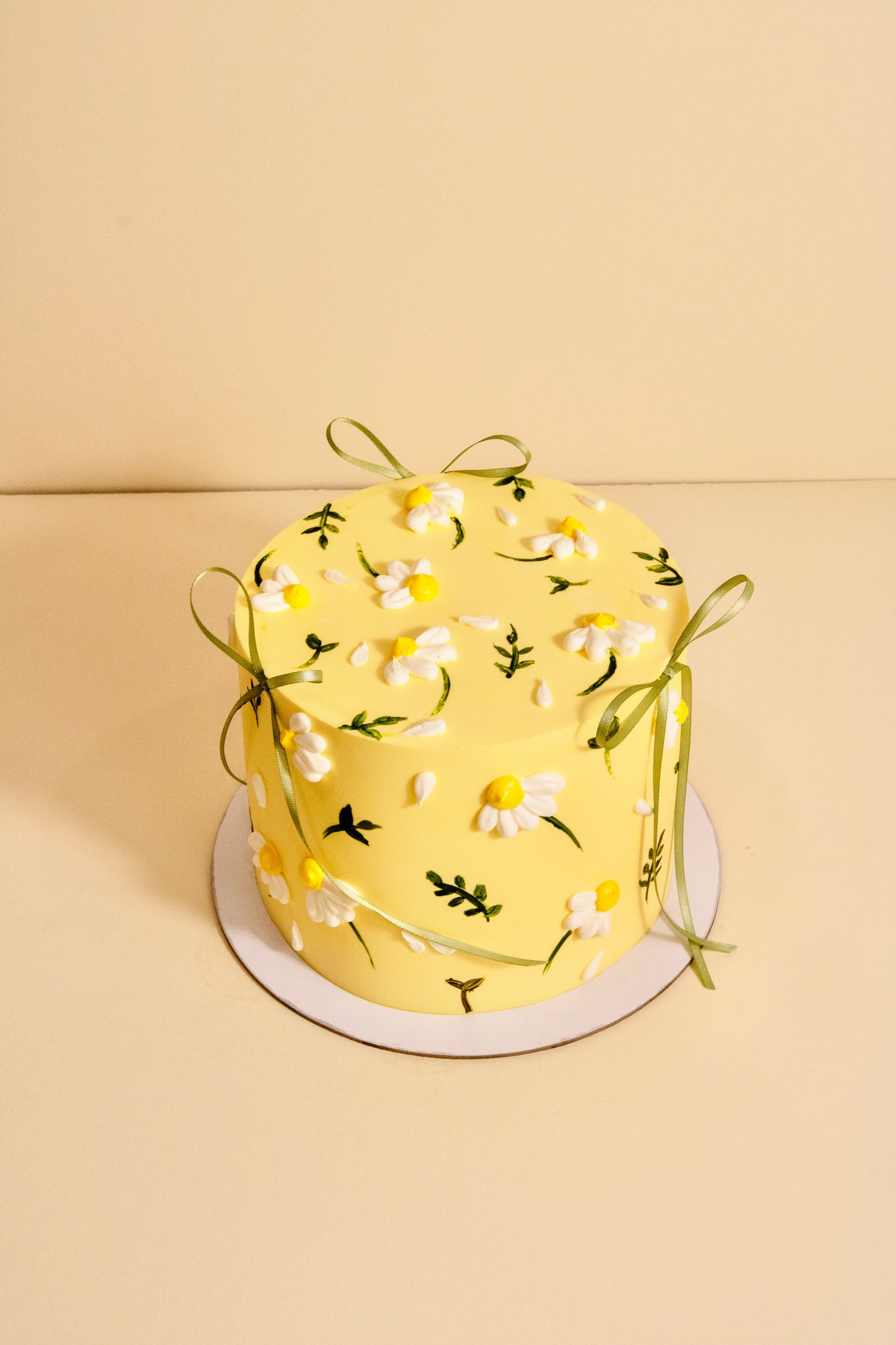 Daisy Meadow Cake