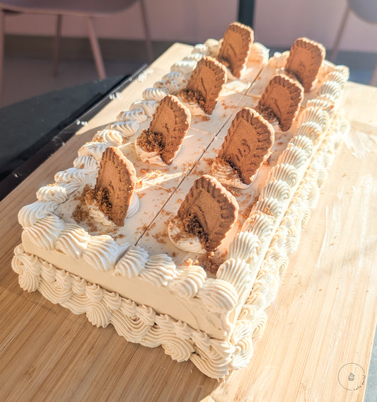 🍰 Biscoff Slab Cake
