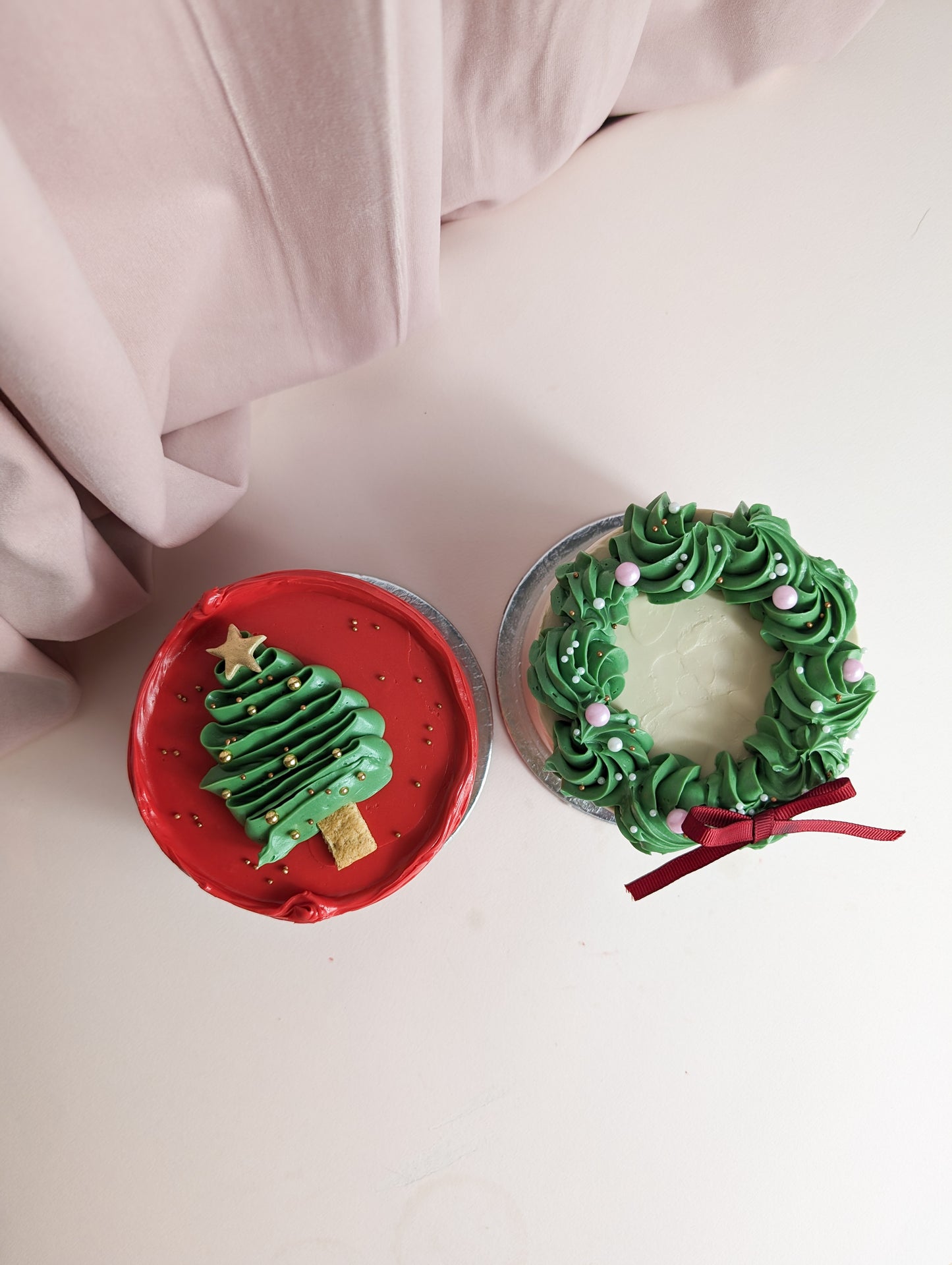 Mini Holiday Cakes