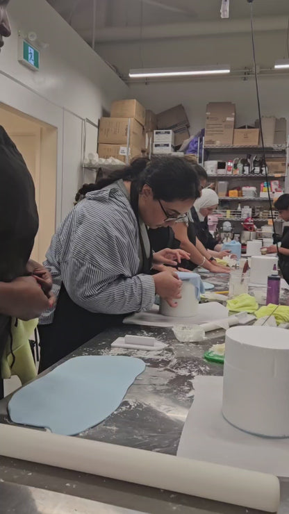 Cake Decorating Course Level 1 (Weekday Batch) (Booking April/May)